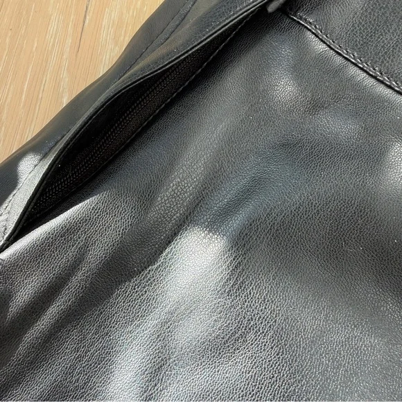 Mango Leather Effect Shorts New with Tags micro short $70 est retail size 2 - Picture 7 of 8